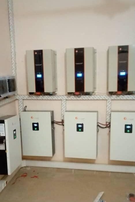 Fourniture et pose des équipements solaires du trésor de la ville de Nioro du Sahel