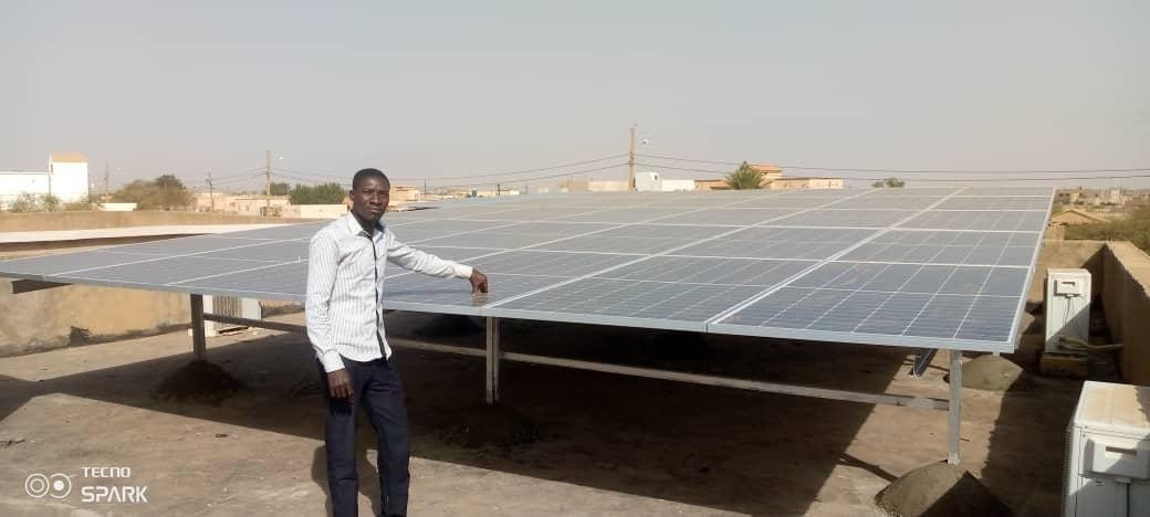 Fourniture et pose des panneaux solaires du contrôle financier de la ville de Banamba